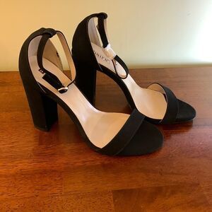 DIDIFU block heels Size 8.5 NWT